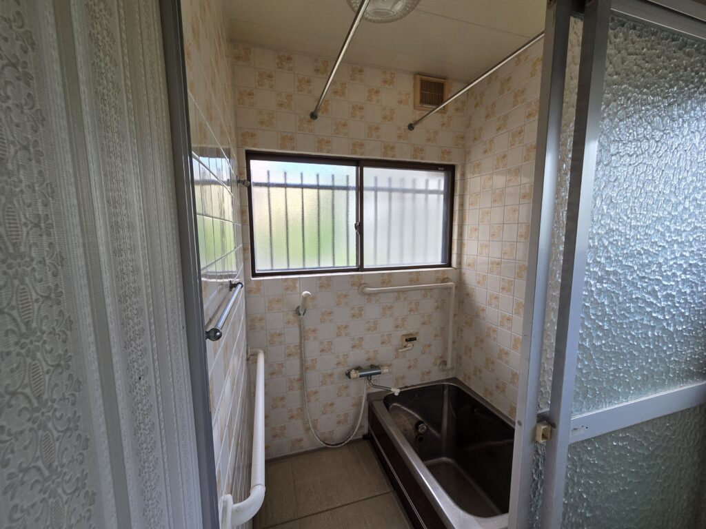 タイルのお風呂のリフォーム前