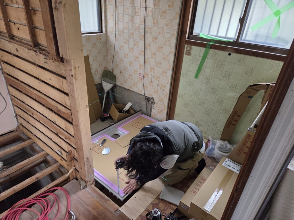 ユニットバスの施工中