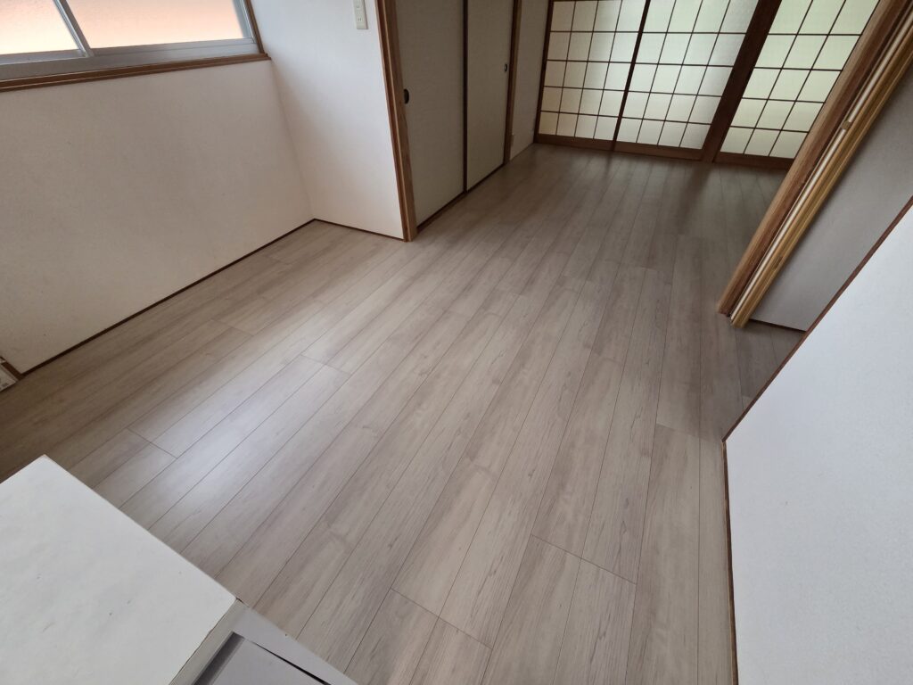 アパートの床リフォーム後