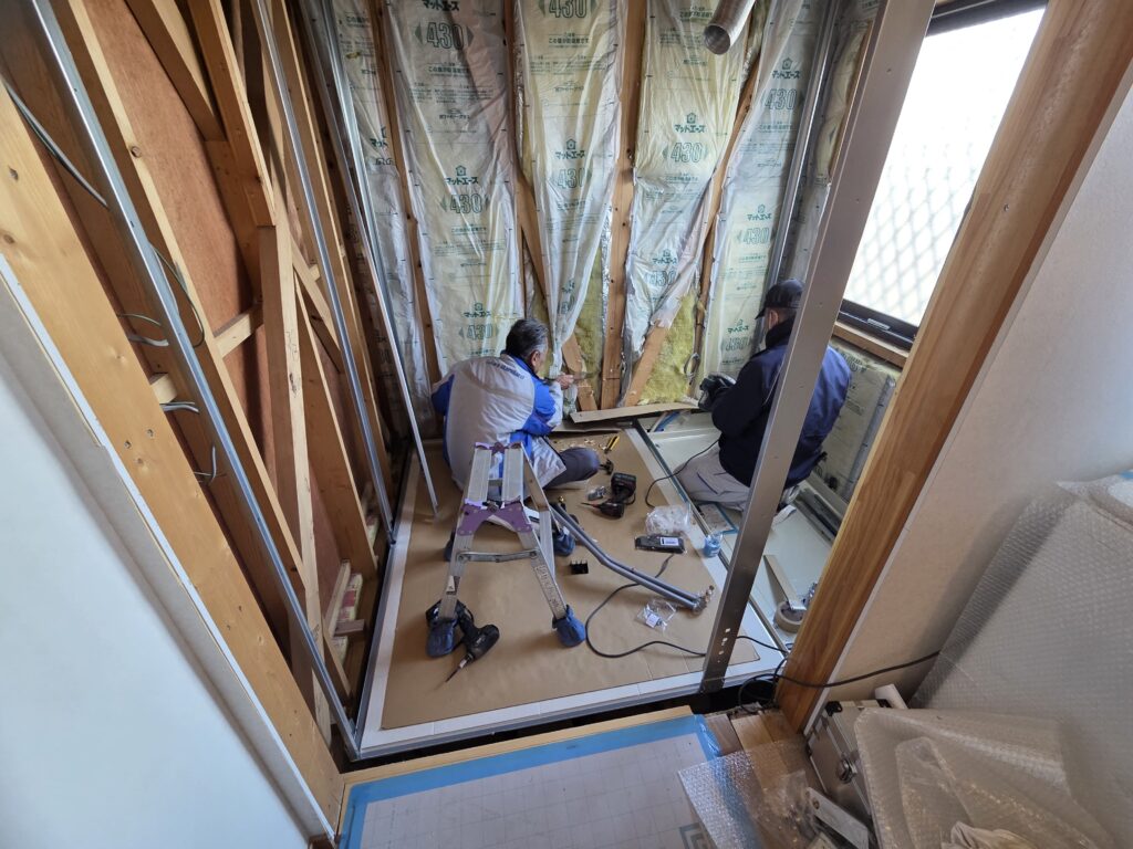 ユニットバスの施工中